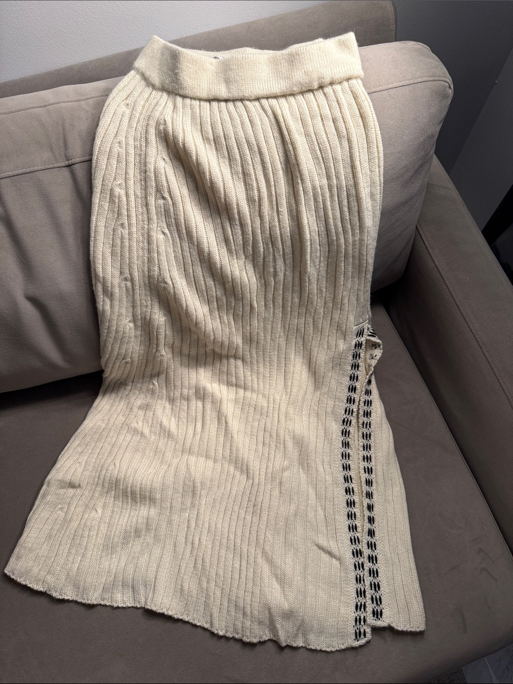 Avantlook Cream Ribbed Midi Skirt with Side Stitch Detail